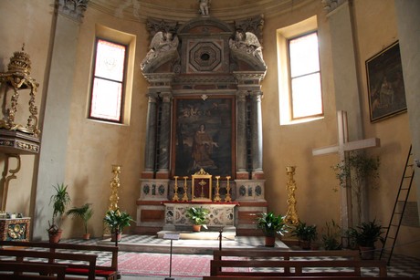 basilika-san-maria-in-porto