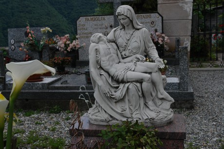 sant-agata-friedhof