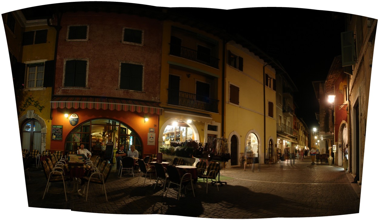 Torri del Benaco bei Nacht